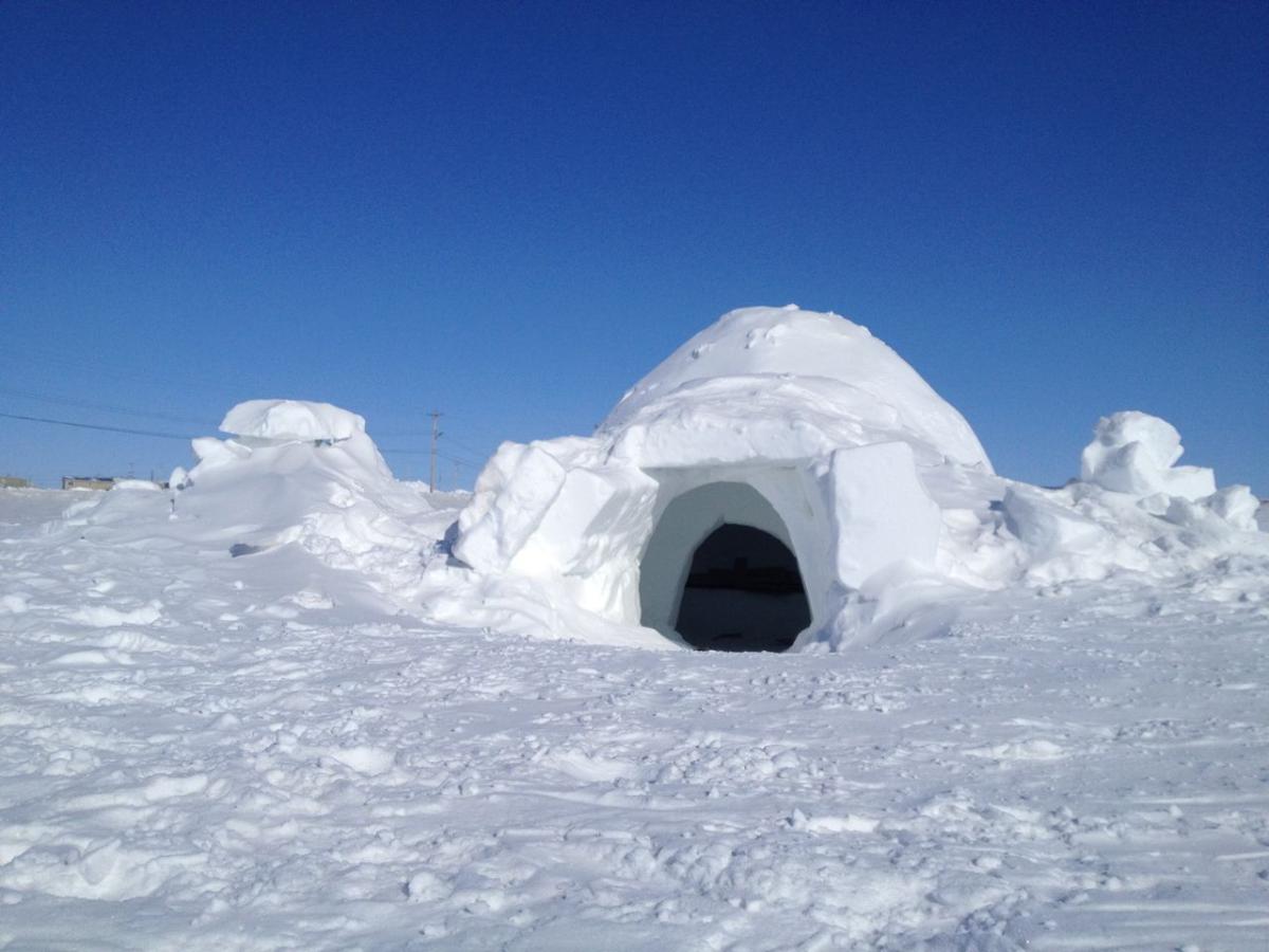 Night under igloo