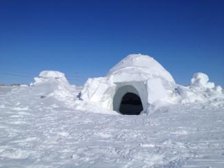 Nuit sous igloo